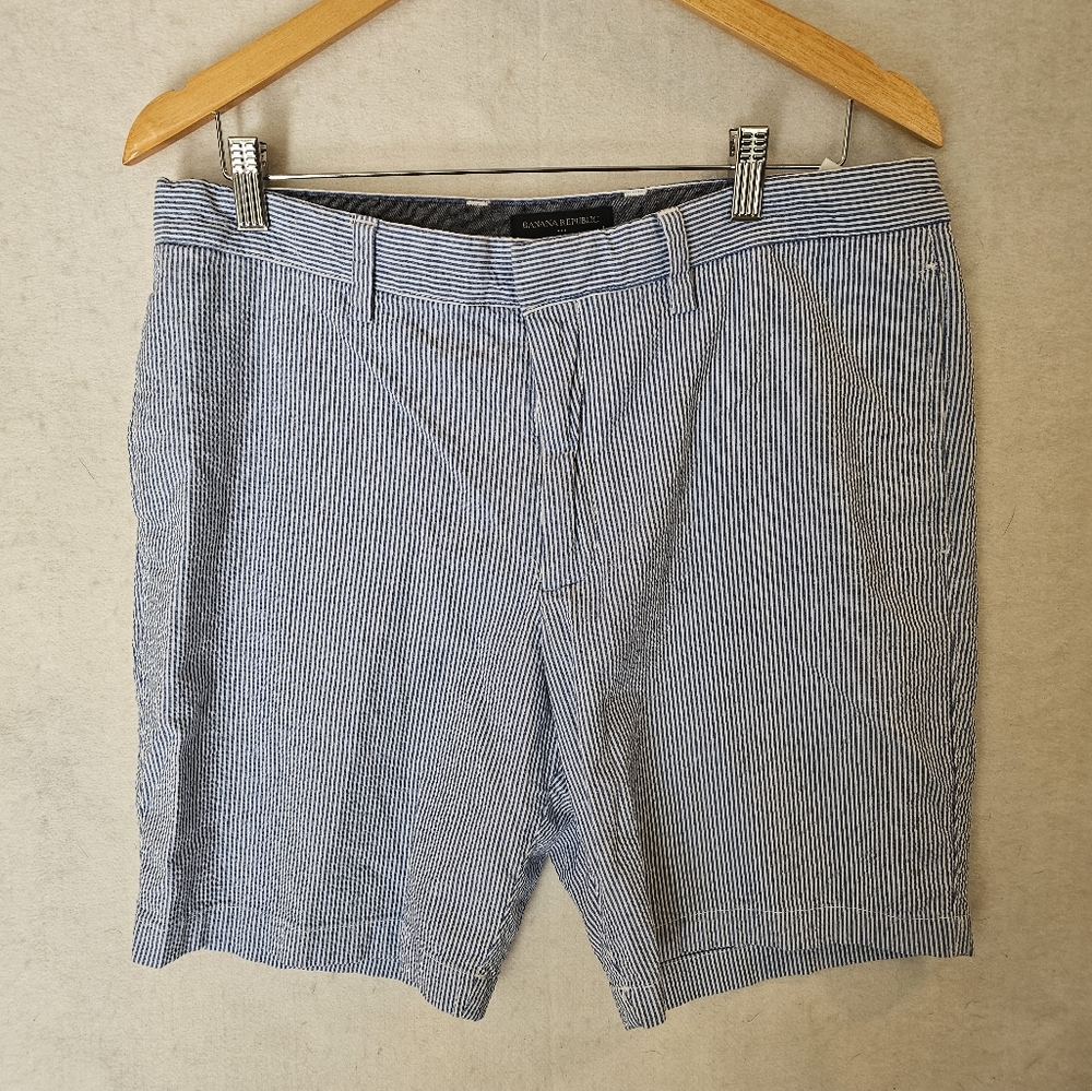 Banana Republic Men's Blue White Seersucker Shorts Size 34
